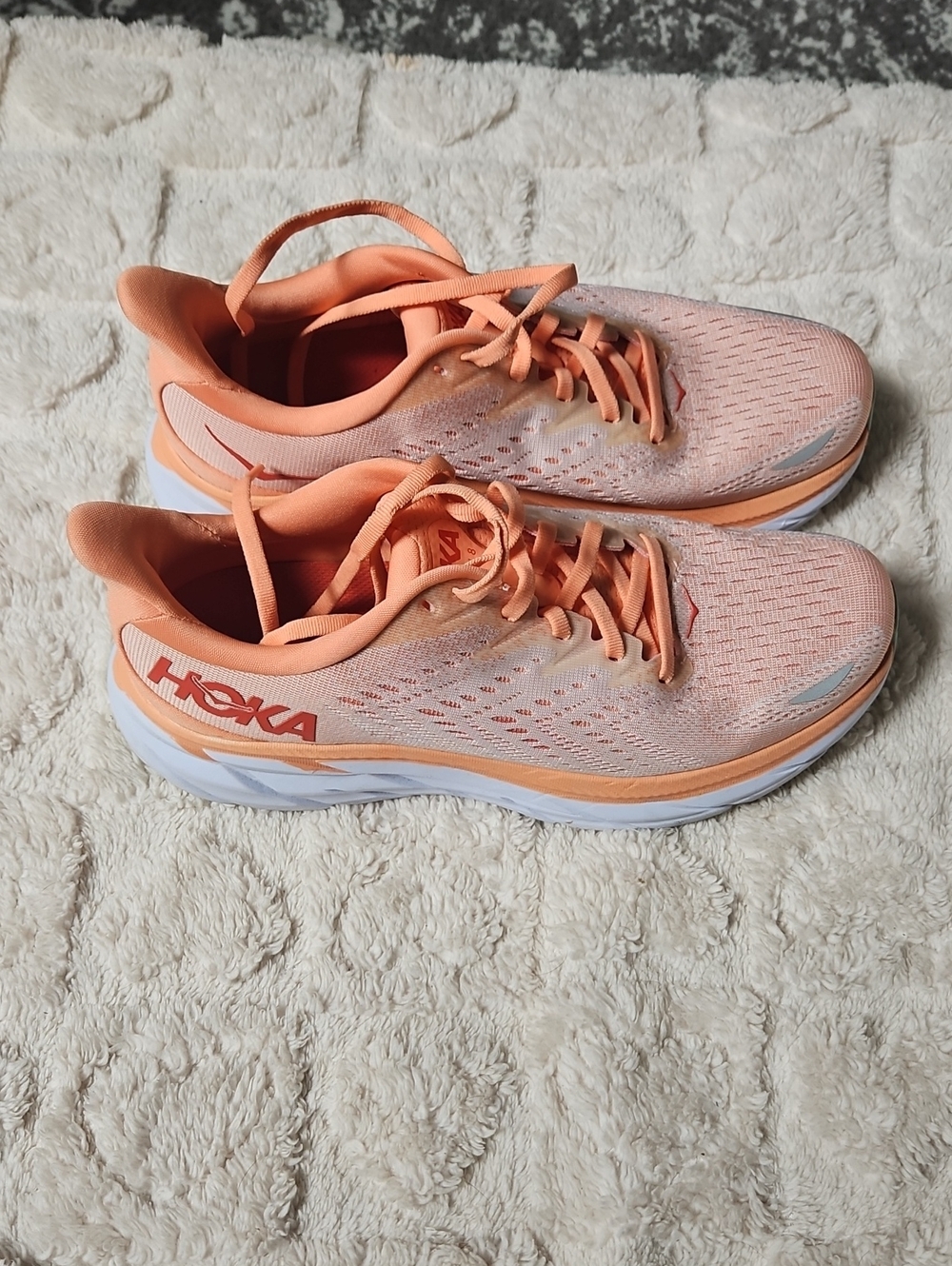 Hoka Women's Canteloupe/Silver Peony Athletic Clifton 8 In Size 8B- No Box
